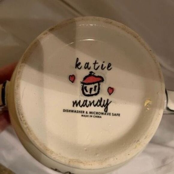 Katie & Mandy Forever Family Sugar Bowl With Lid - Picture 10 of 11